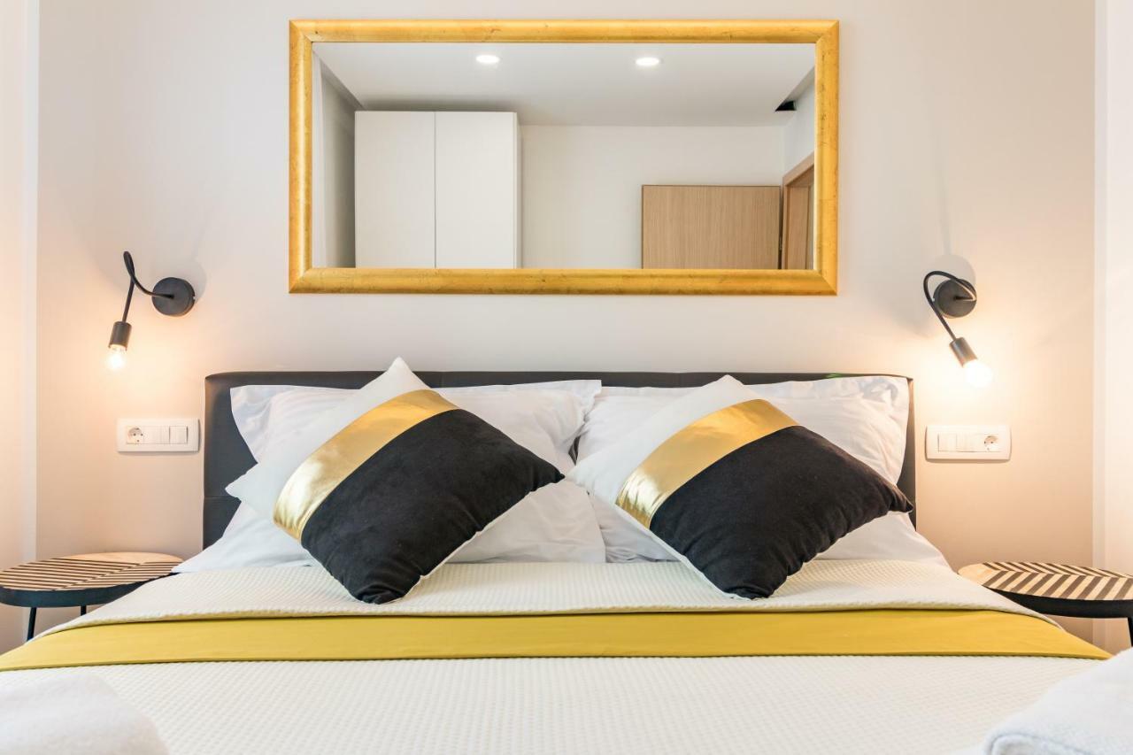 Monte Paradiso Deluxe Apartment Pula Bagian luar foto